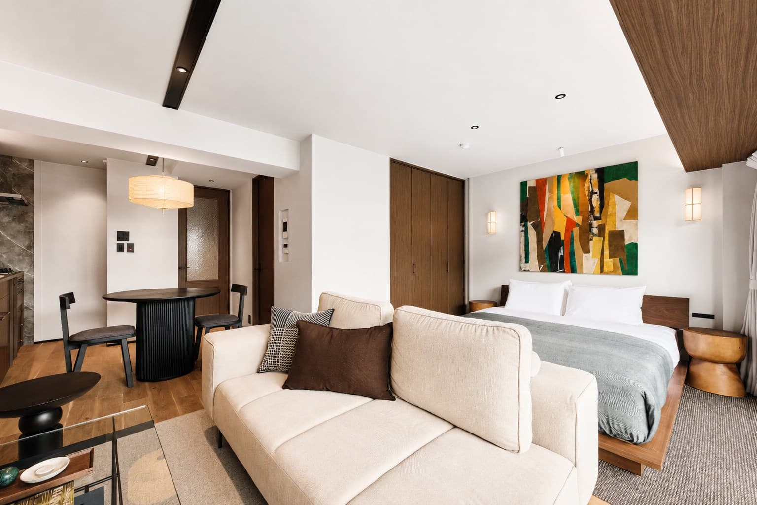 Unit 302 — 40 m² Studio